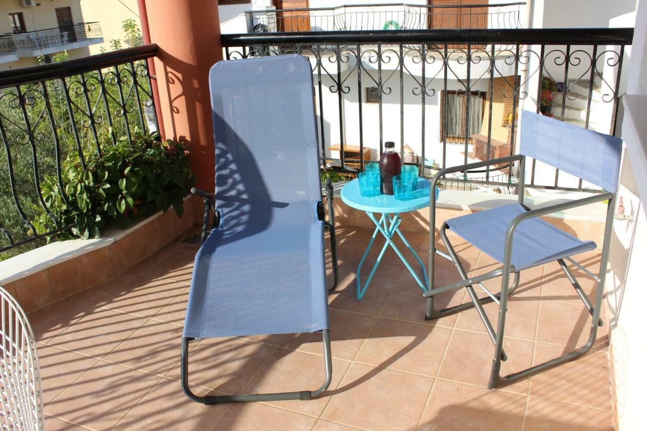 Siviri Apartment In Blu Exterior foto